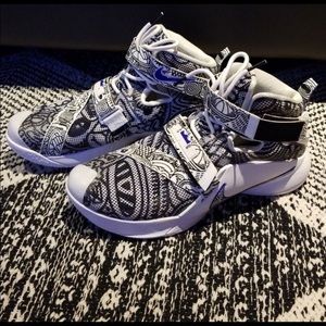 Nike Lebron James soldier 9 Freegums.